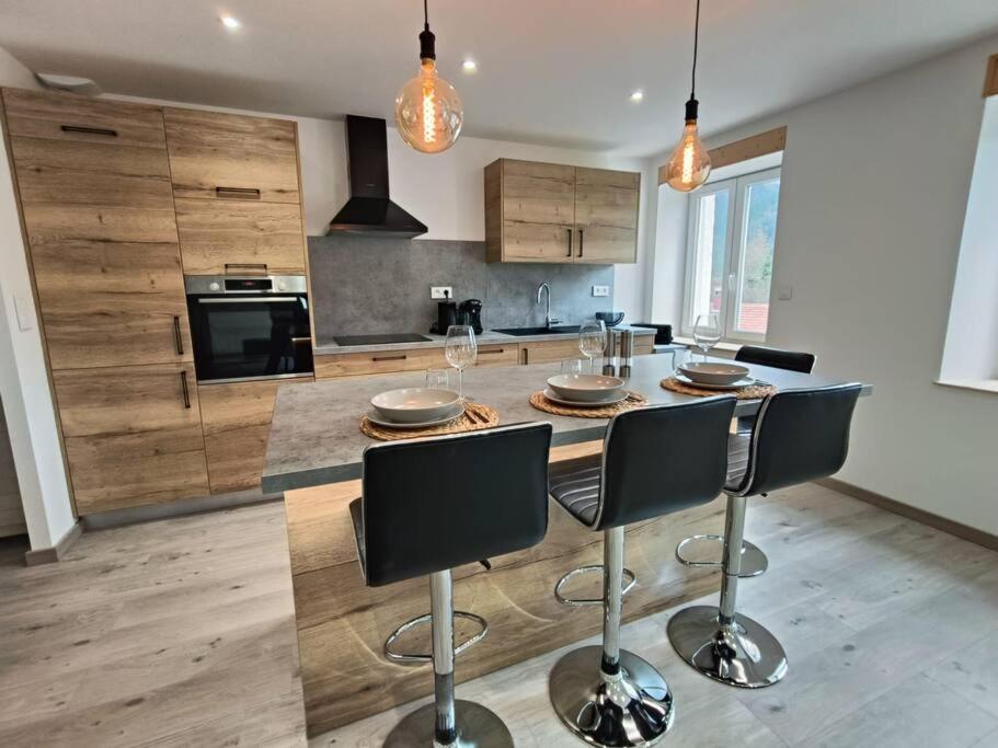 Superbe Appartement Neuf Et Cosy 77 M2 Villers le Lac Bagian luar foto